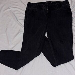 Torrid jeans black in color bombshell skinny